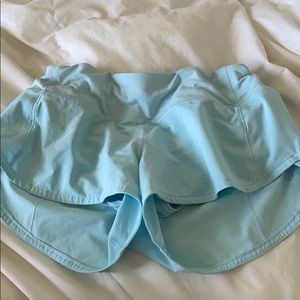 Lulu lemon size 4 speed short